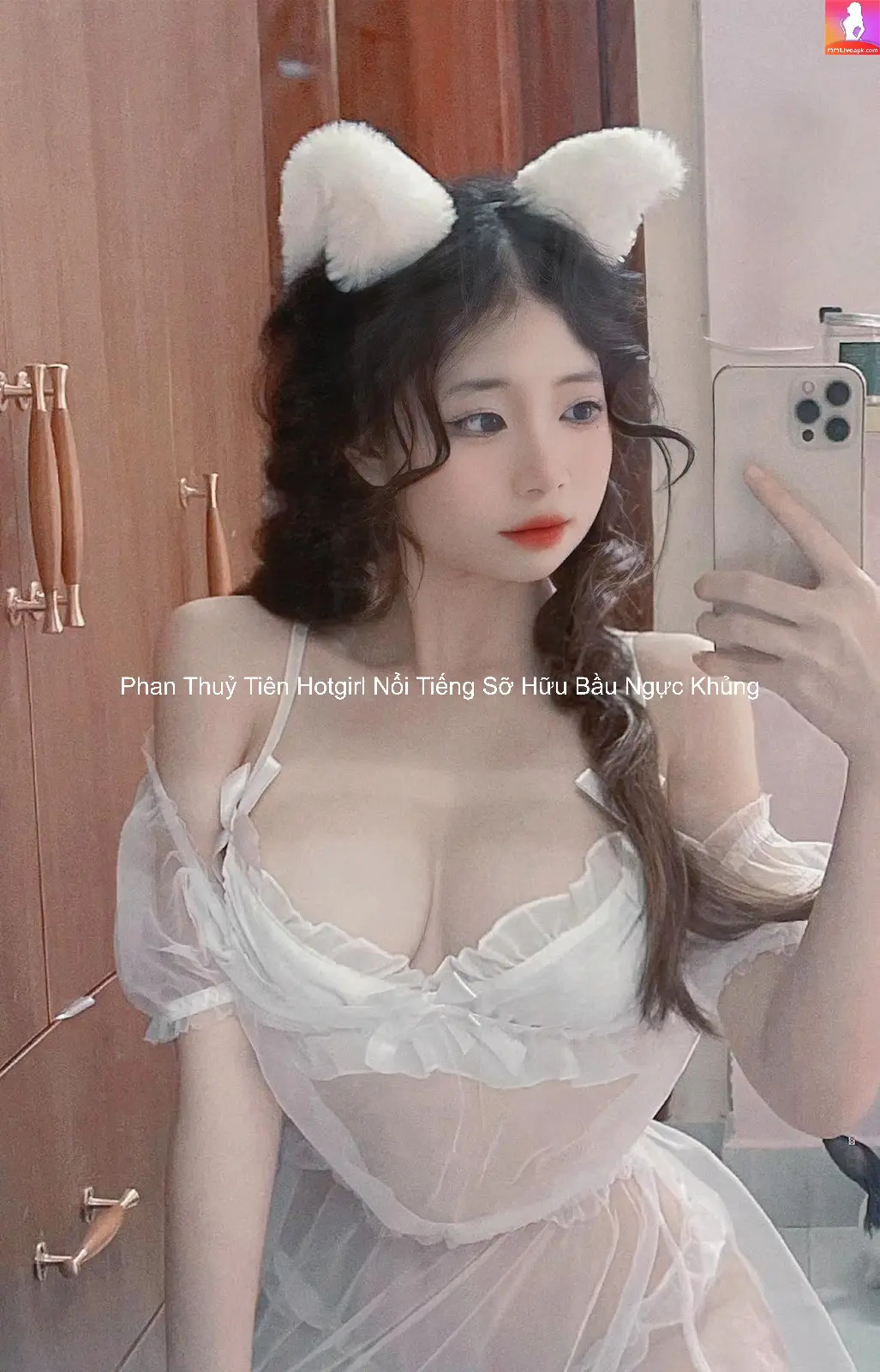 Phan Thuỷ Tiên Hotgirl Nổi Tiếng Sỡ Hữu Bầu Ngực Khủng 7